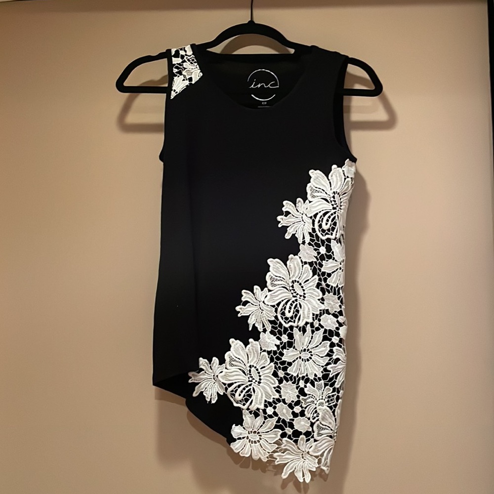 INC petite floral tank top